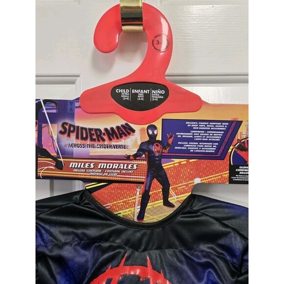 Spider-Man Miles Morales Costume 3-4 - Picture 3 of 4